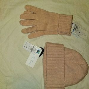 Brand new cotton gloves and hat.